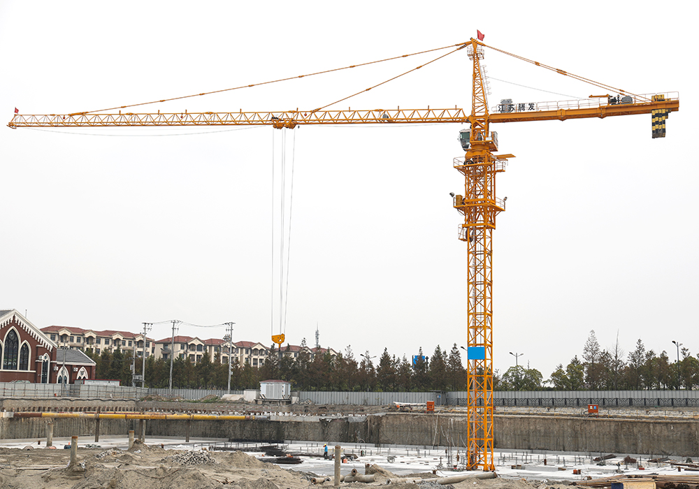 QTZ100 (6013) Topkit Tower Crane 6T 8t چرخش دو برابر